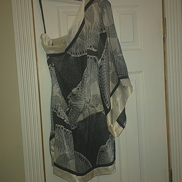 Bebe silk shirt - Picture 2 of 3